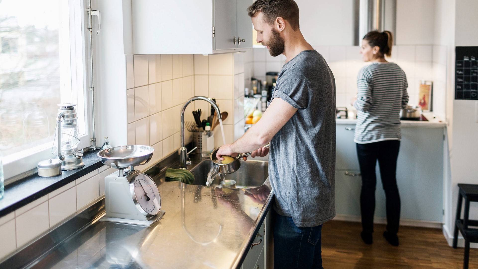 The Pros & Cons Of Living Together After Divorce