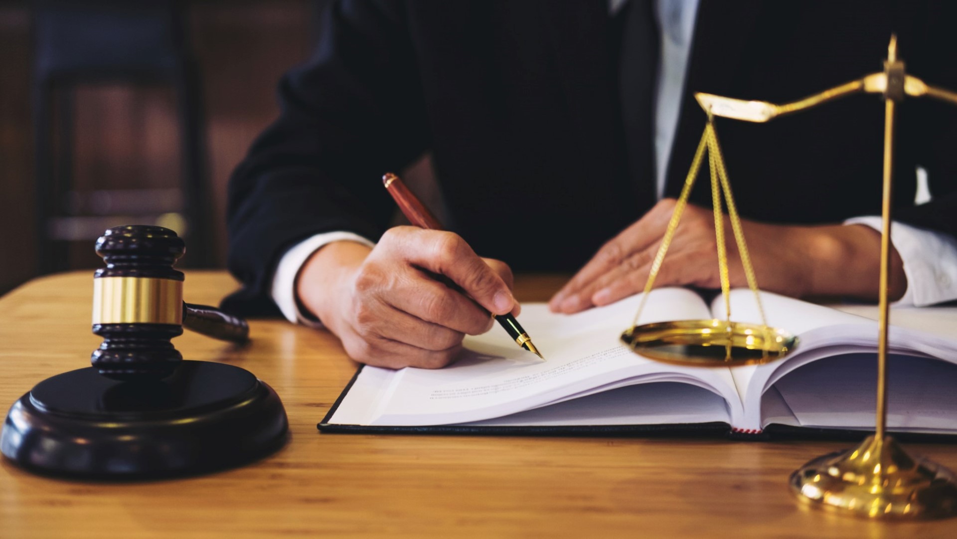 When Do I Need A Family Law Attorney?